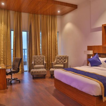 Aveo By Amatra, Gateway To Corbett Hotel Kashipur Bagian luar foto
