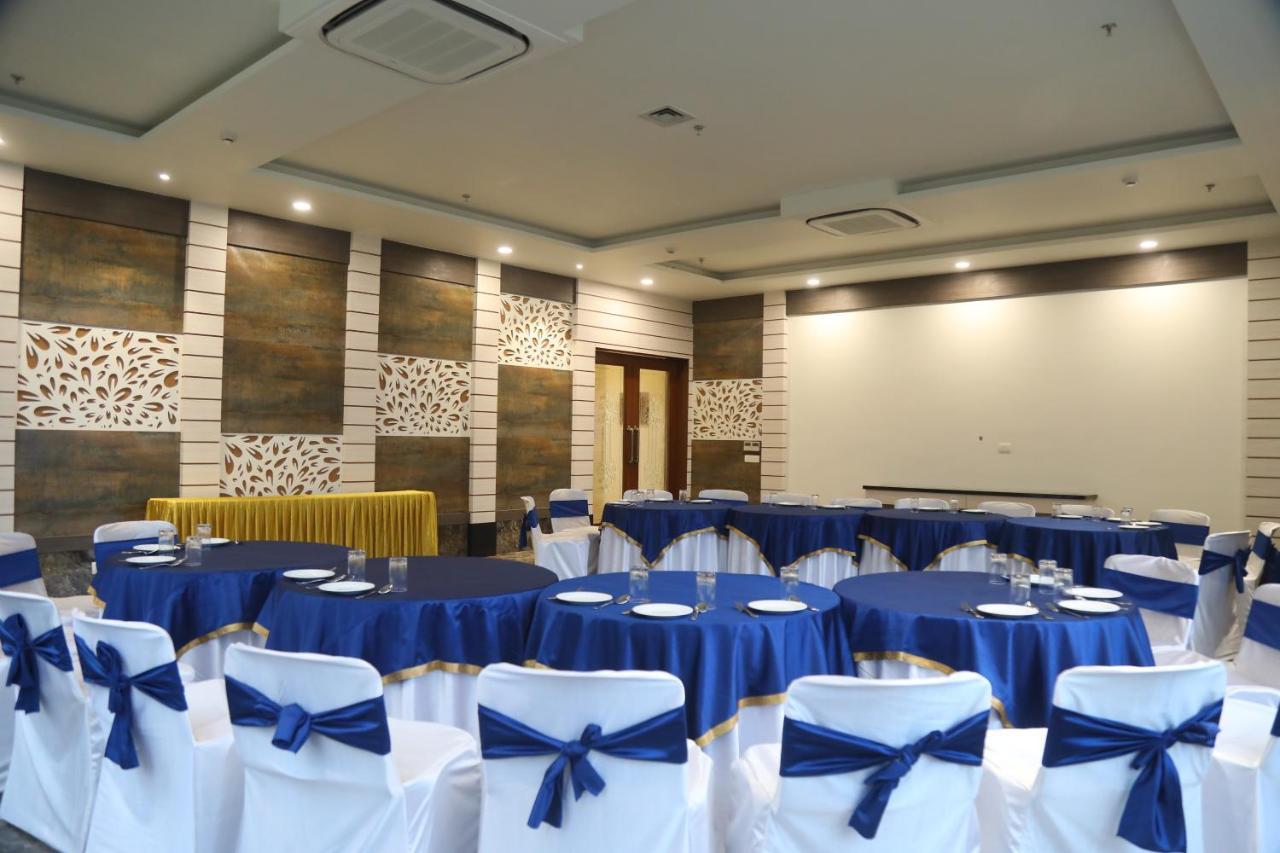 Aveo By Amatra, Gateway To Corbett Hotel Kashipur Bagian luar foto