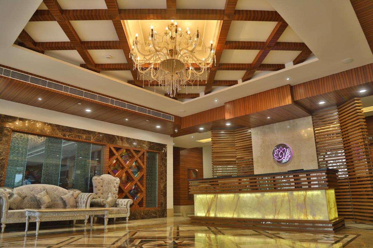 Aveo By Amatra, Gateway To Corbett Hotel Kashipur Bagian luar foto